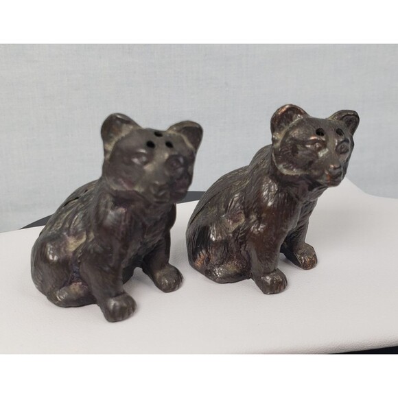 Vintage 1960's Bear Cub Shaped Metal Salt & Pepper Shakers Grizzly Japan - Picture 4 of 12